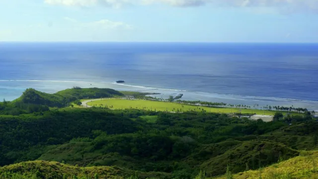 Mountain view down toward beach.